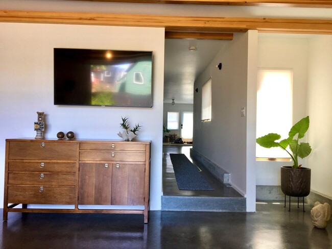 Building Photo - 2BR/1BA Potrero Hill Contemporary Residenc...