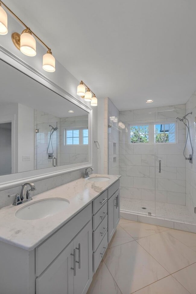 Building Photo - Oyster Landing Home Available with Pond View!