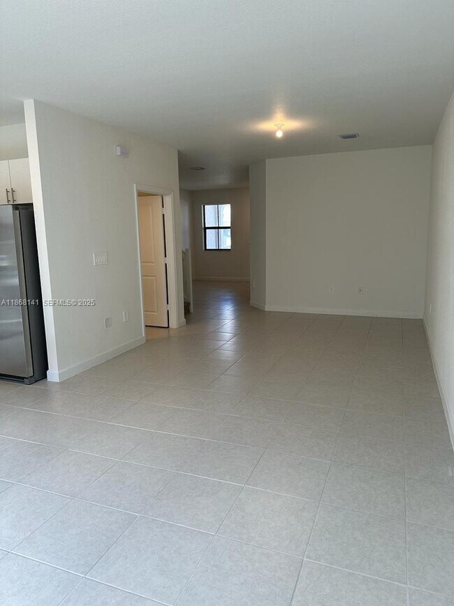 Building Photo - 11926 SW 245 Ter