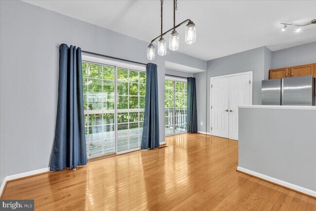 Building Photo - 11616 Nellings Pl