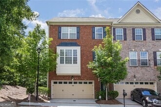 Building Photo - 5060 Windcrest Ln