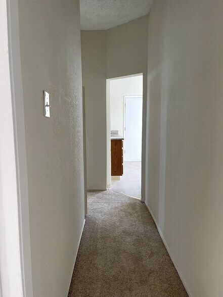 Building Photo - 388 5th St