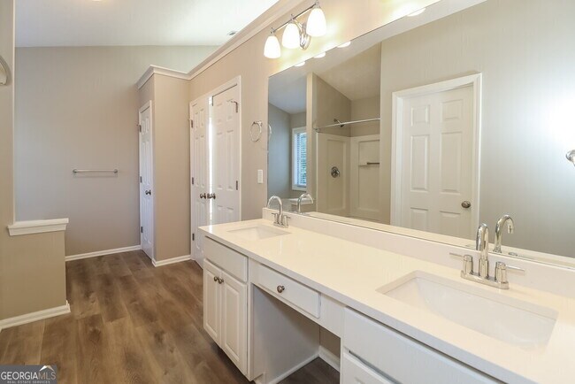 Building Photo - 1295 Mill Shyre Way