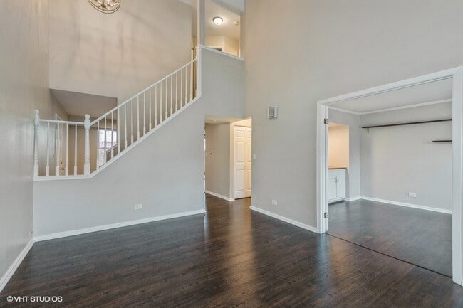 Building Photo - 1010 Wesley Ln