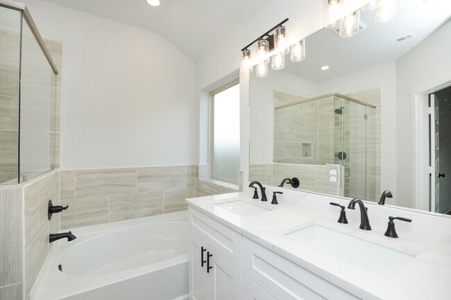 Building Photo - 1023 Santee Ct