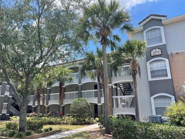 Building Photo - 13905 Fairway Island Dr