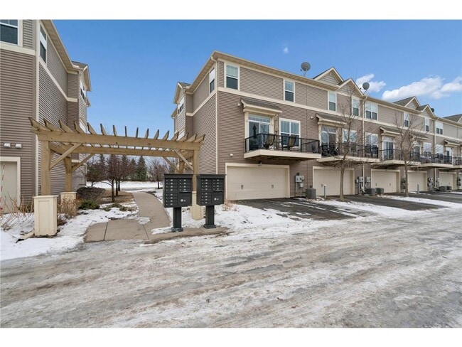 Building Photo - 8957 SW Village Loop