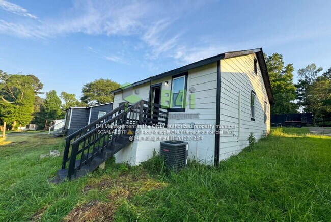 Building Photo - 907 L S Glencamp Way