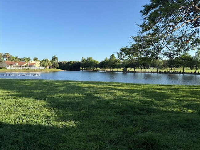 Building Photo - 12510 Vista Isles Dr