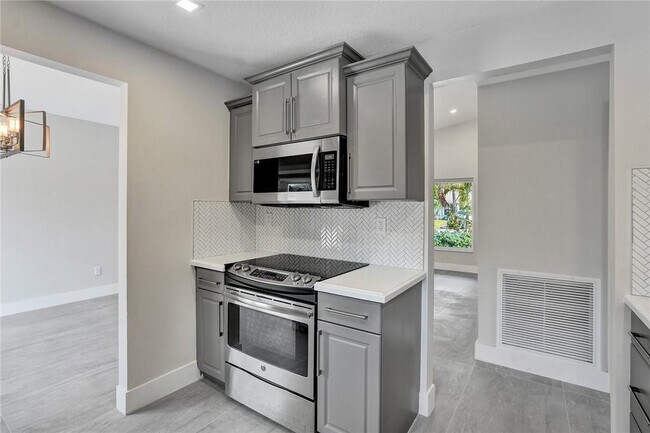 Building Photo - 11627 SW 50th St