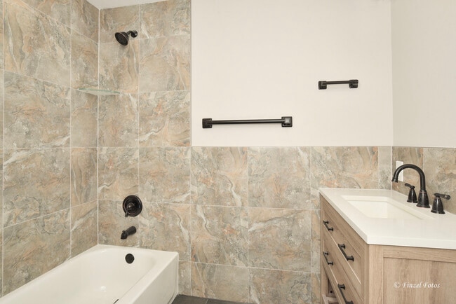 Building Photo - 309 Glenwood Ave