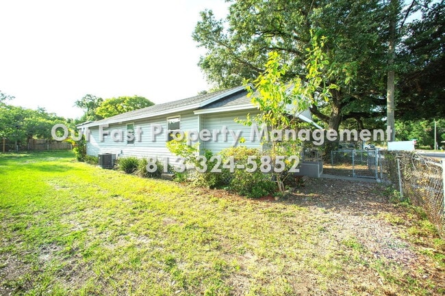 Building Photo - 4811 N 30th St