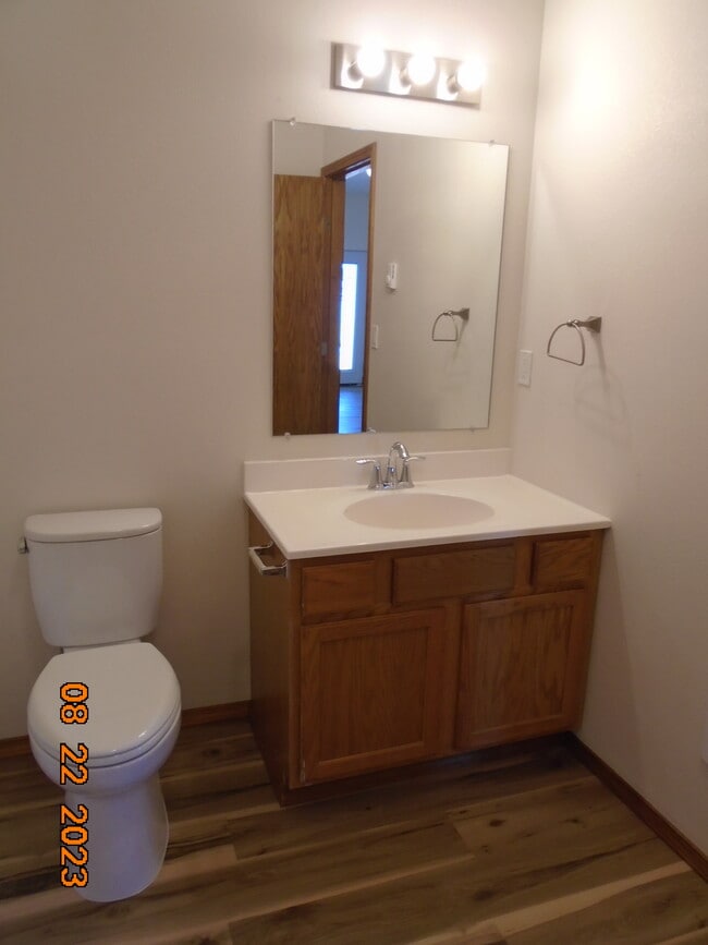 Building Photo - 632 N 4th St