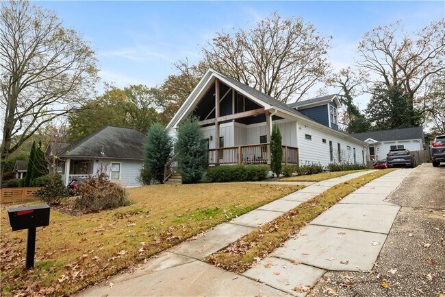 Building Photo - 1393 Glenwood Ave SE