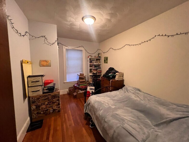 Building Photo - 233A Highland Ave