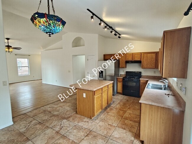 Building Photo - 10923 S Lake Gambusi Dr