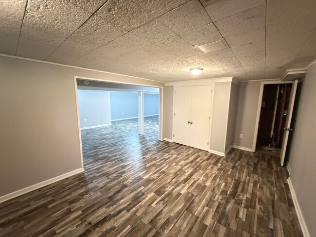 Building Photo - 2208 Stephan Ln