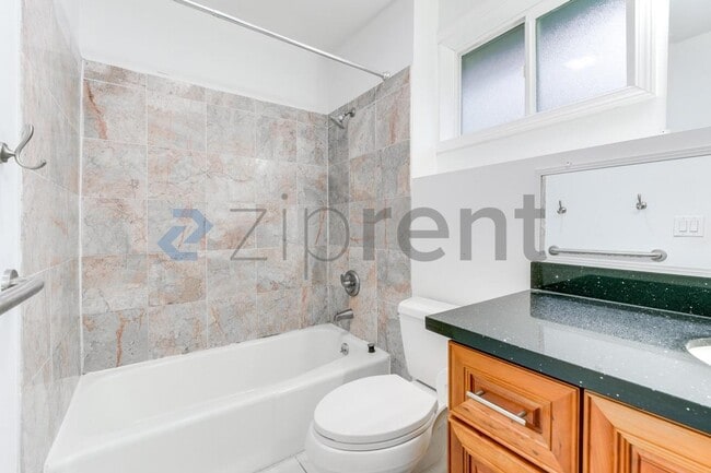 Building Photo - 10123 Cornell Ave S