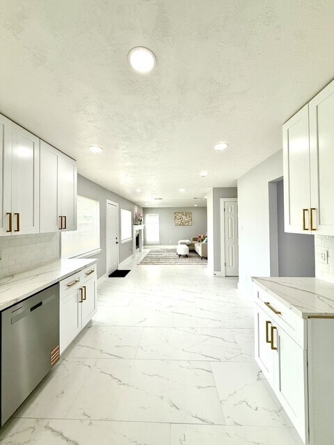 Building Photo - 3419 Southdown Dr