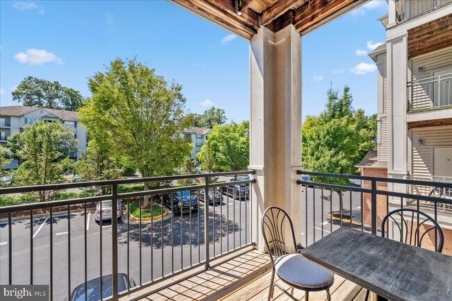 Building Photo - 12100 Garden Grove Cir