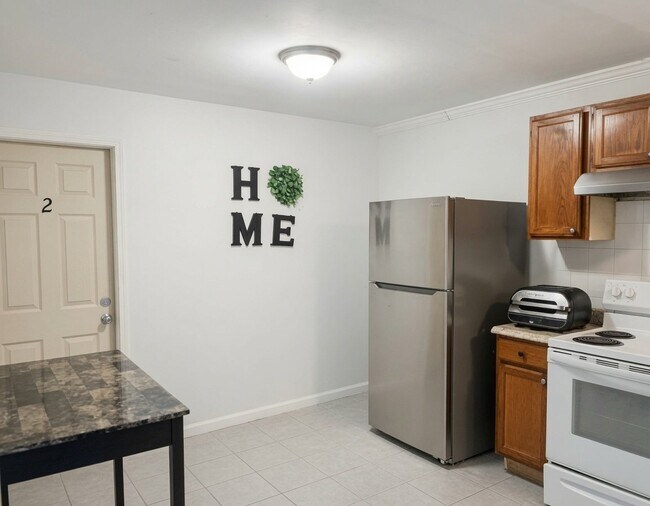 Building Photo - 3238 Amhurst Dr NW
