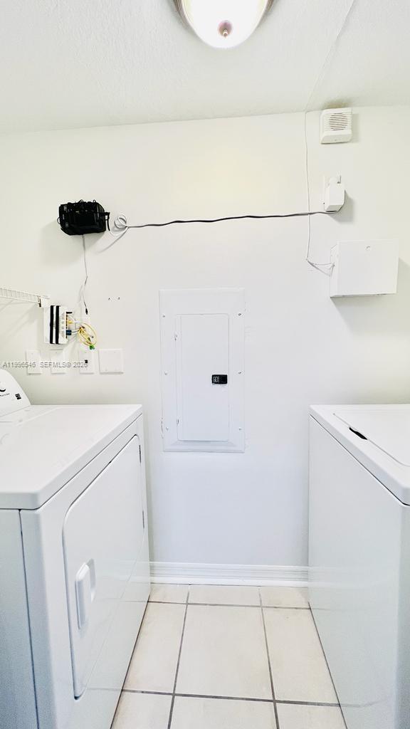 Building Photo - 4115 San Marino Blvd