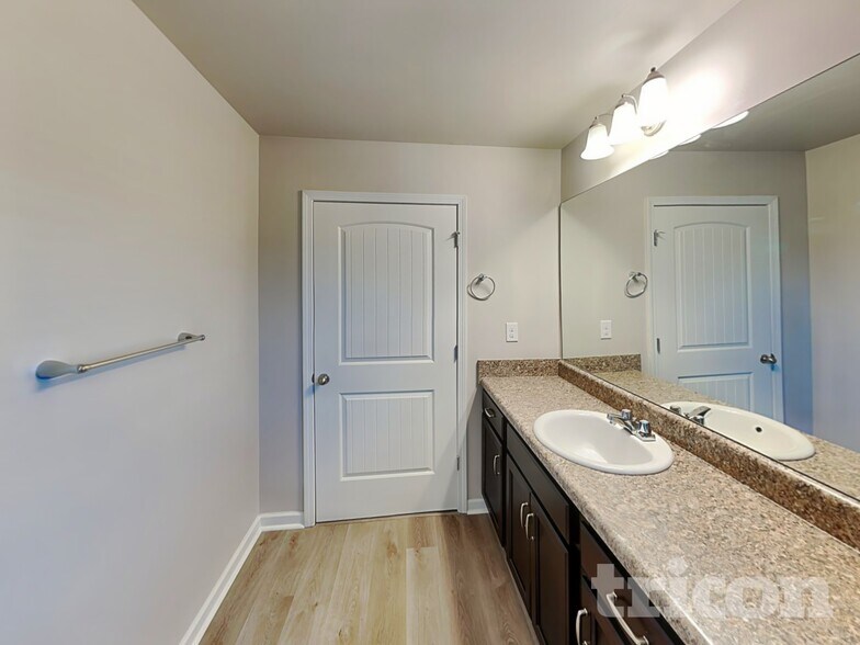 Building Photo - 37 Longleaf Cir