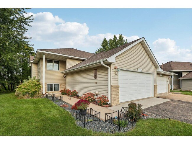 Building Photo - 12350 61st Ave N