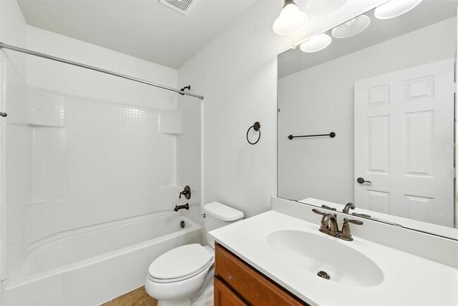 Building Photo - 16300 Travesia Way