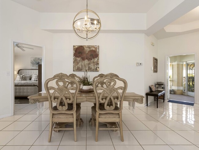 Building Photo - 12807 Hampton Lakes Cir