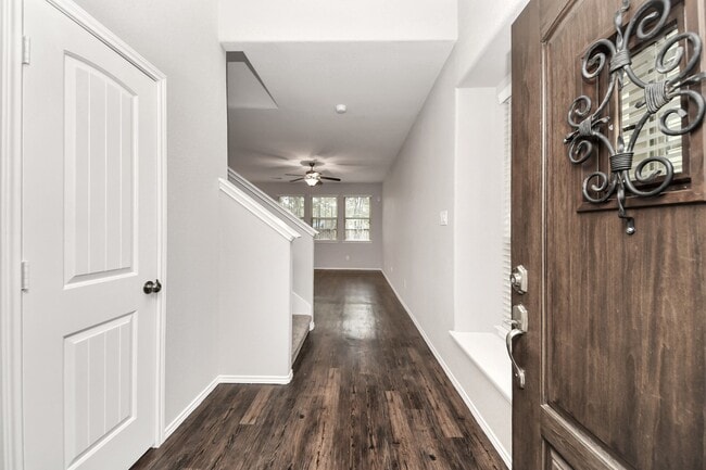 Building Photo - 16130 Beachside Pl