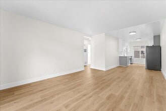 Building Photo - 6110 Cahuenga Blvd