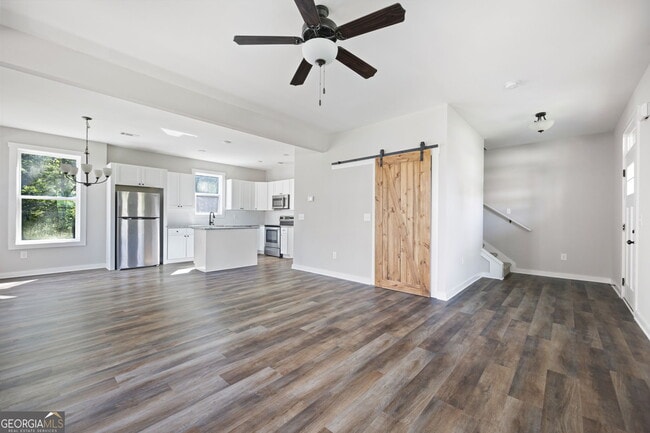 Building Photo - 205 Pinecrest Rd