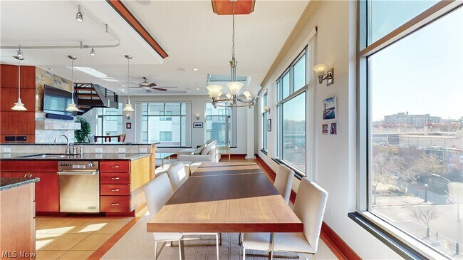 Building Photo - 21 Furnace St