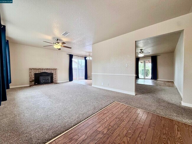 Building Photo - 2236 Currier Pl