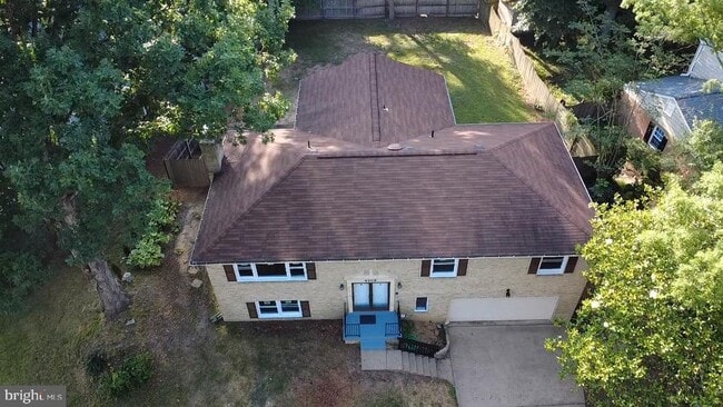Building Photo - 4223 Avon Dr