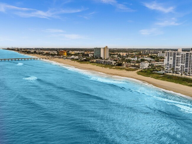 Building Photo - 3000 S Ocean Blvd