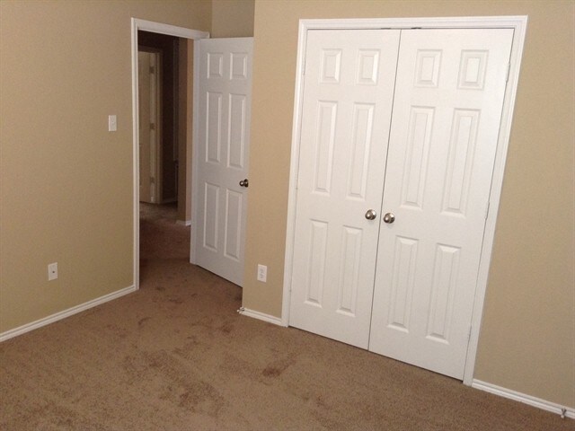Building Photo - 1809 Trego Dr