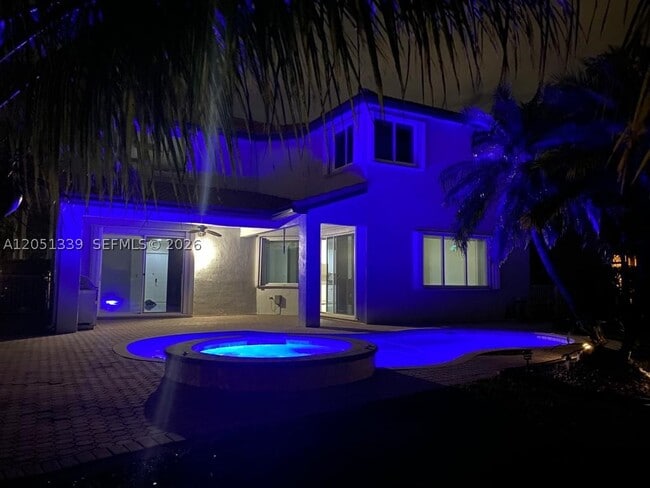 Building Photo - 2101 SW 176th Ave