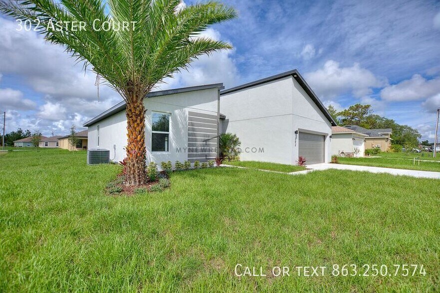 Building Photo - 302 W Aster Ct