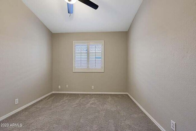 Building Photo - Stunning 3-bedroom, 2-bath home