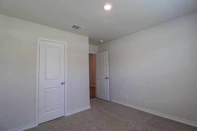 Building Photo - 21143 Gravel St