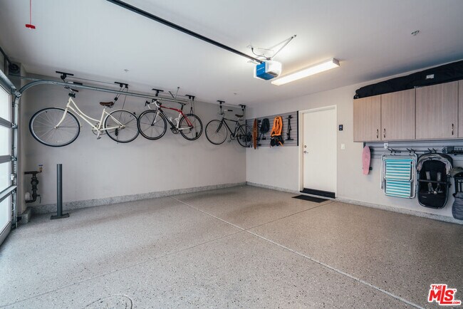 Building Photo - 310 Washington Blvd