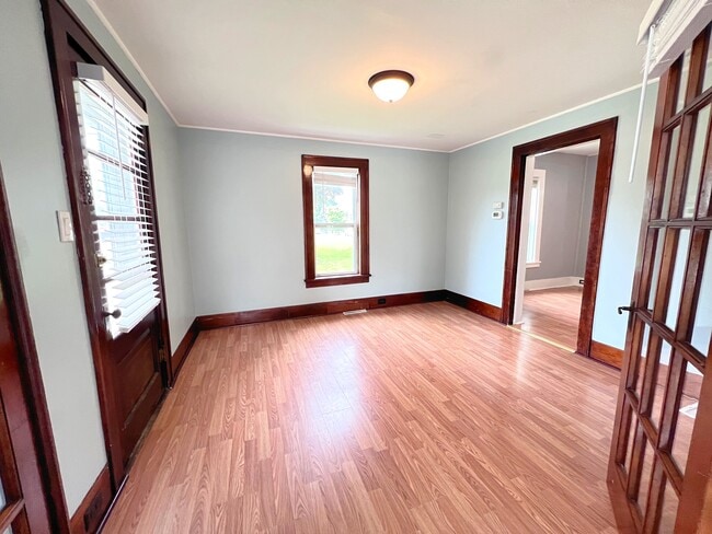 Building Photo - 307 Groveland St