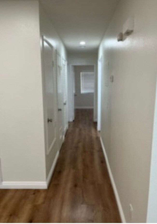 Building Photo - Newly Remodeled 2 Bed / 2 Bath  Upstairs Condo In Colton!