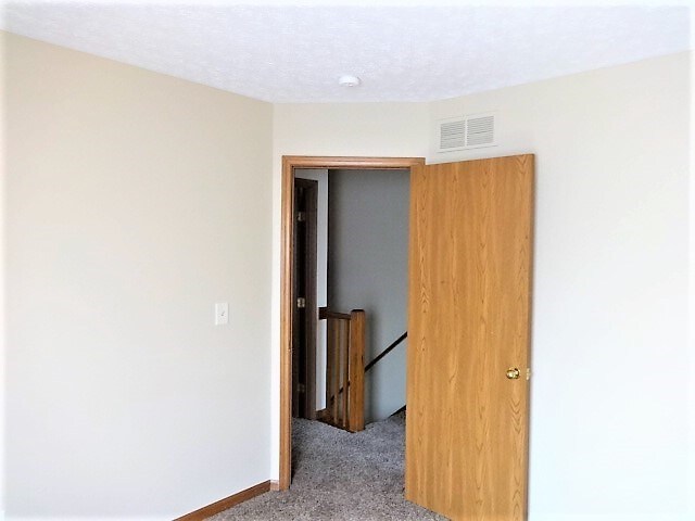 Building Photo - 5100 Renmill Dr