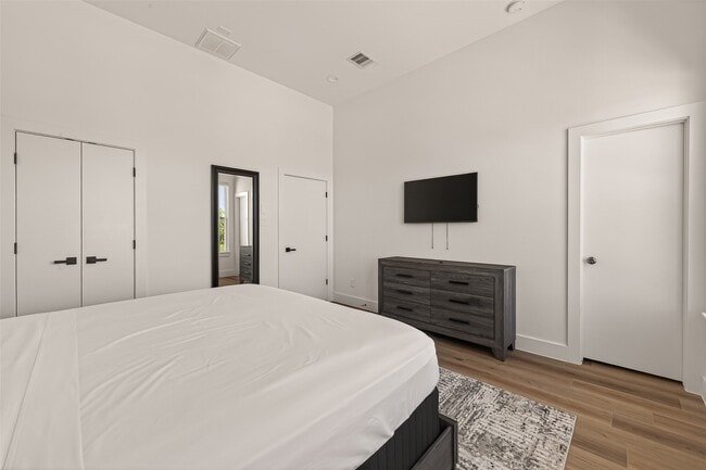 Building Photo - 3402 Luca St