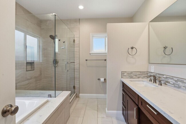 Building Photo - Wow! What a Great Home! Available Soon!