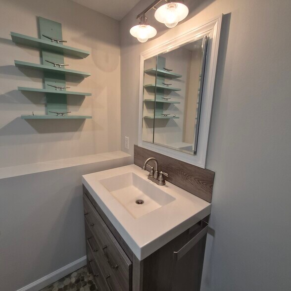 Bathroom pic 3 - 113 Shore Rd