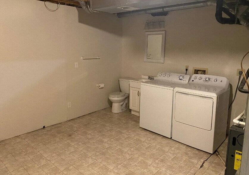 Building Photo - 7474 E Arkansas Ave